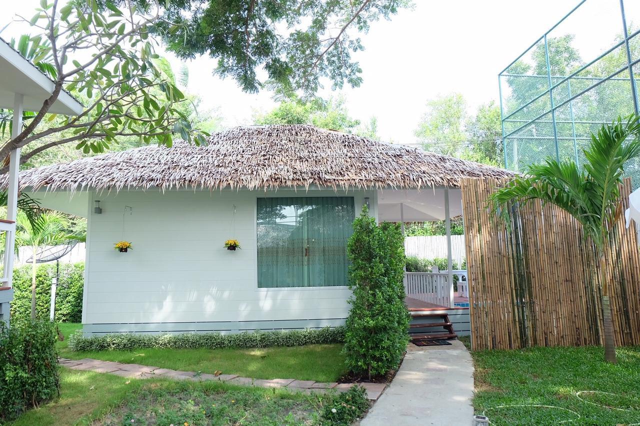 Aquna Huahin Resort Extérieur photo