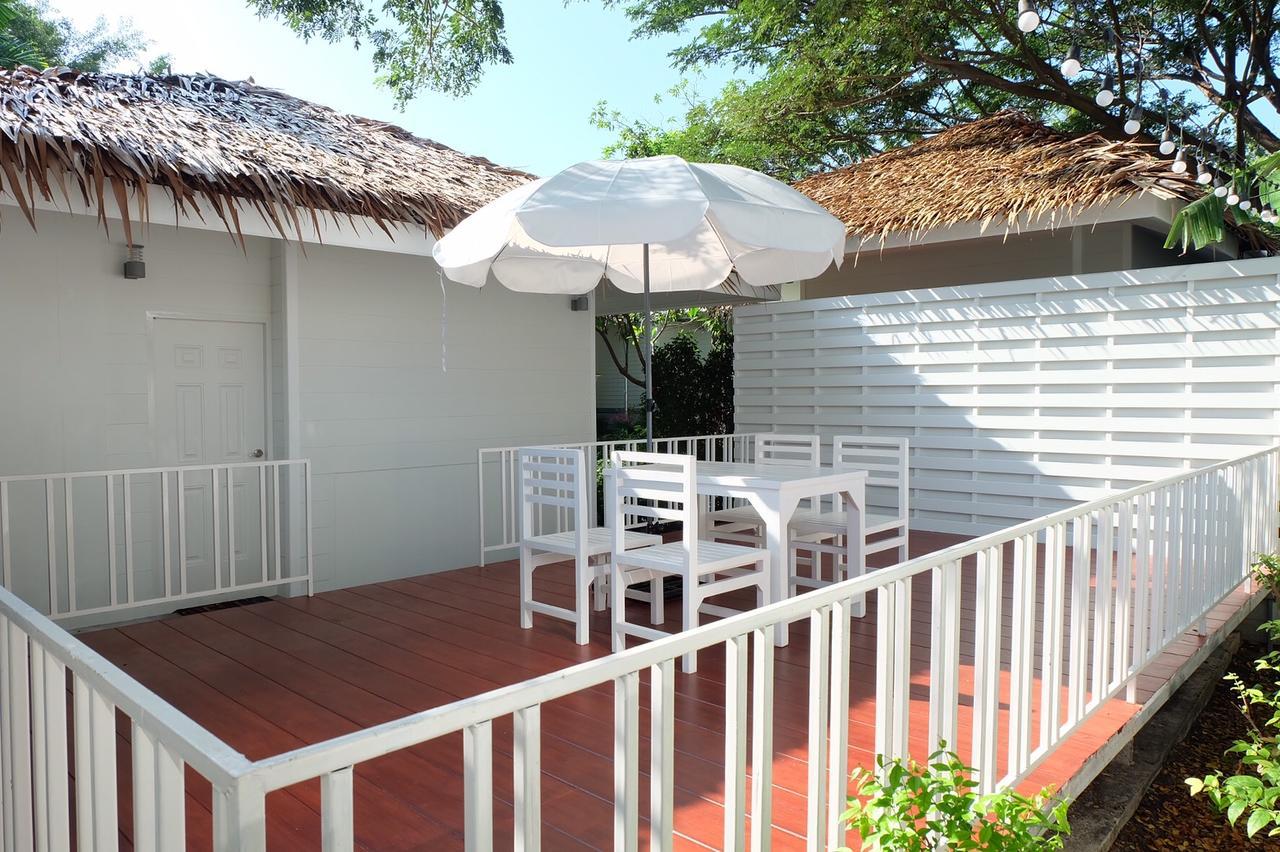 Aquna Huahin Resort Extérieur photo