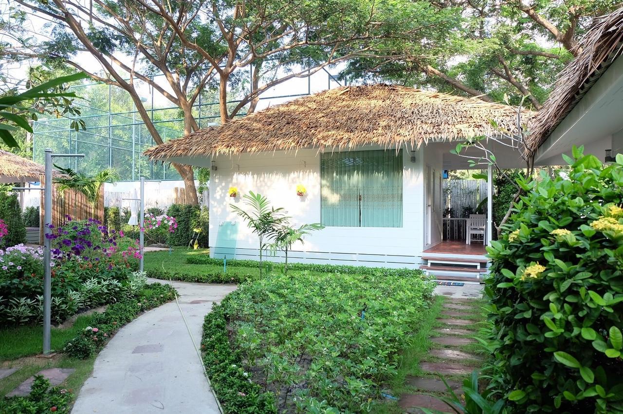 Aquna Huahin Resort Extérieur photo