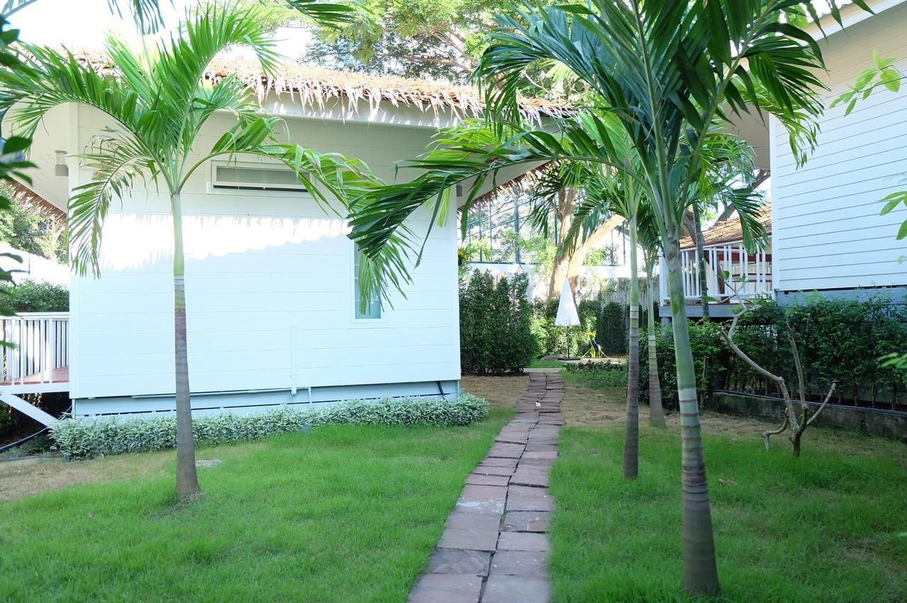 Aquna Huahin Resort Extérieur photo